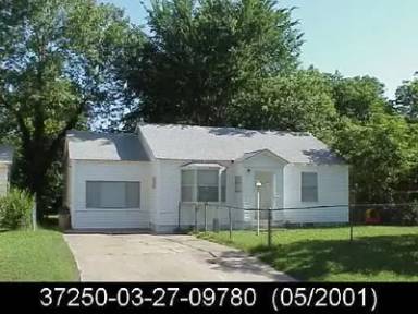 Main picture of 6321 E Queen St