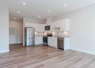 Main picture of 3 School St