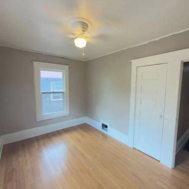 Main picture of 252 Warren Ave SE