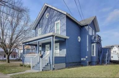 Main picture of 628 E Galena Blvd