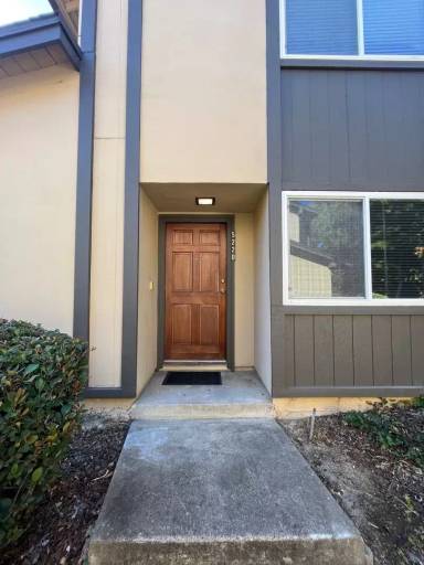 Main picture of 5220 Greenberry Dr