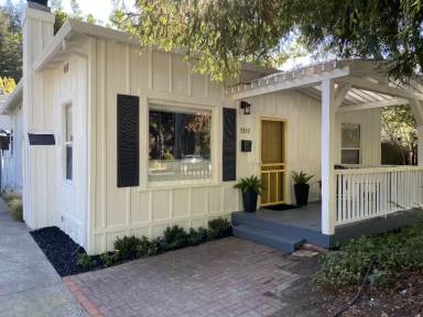 Main picture of 1317 Myrtle St