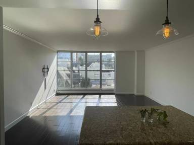 Main picture of 2040 Franklin St