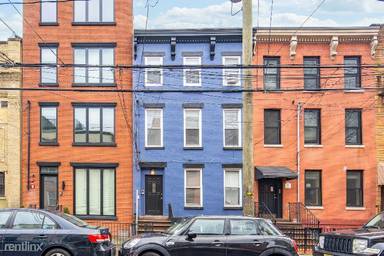 Main picture of 307 Bloomfield St