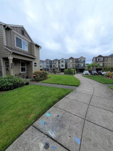 Main picture of 2542 Carson Loop