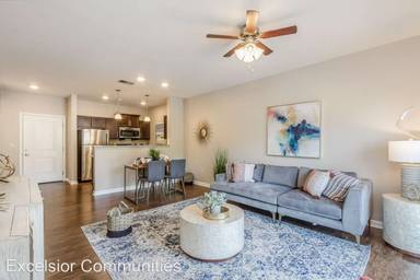 Main picture of Waters Edge Apartments Portfolio