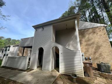 Main picture of 148 Manhattan Ct