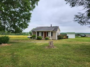 Main picture of 1706 Iron Works Rd