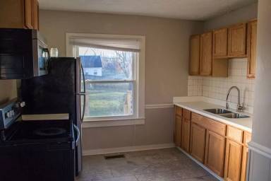 Main picture of 231 Mockingbird Dr