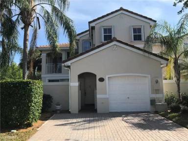 Main picture of 910 Doveplum Ct