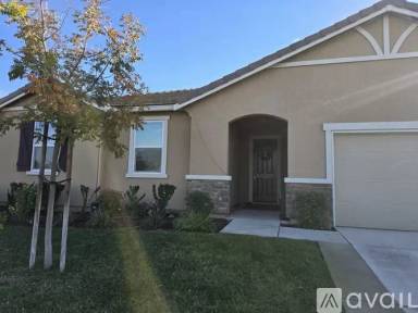 Main picture of 6885 E Braly Ave