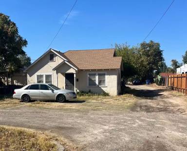 Main picture of 1017 Pioneer Ave