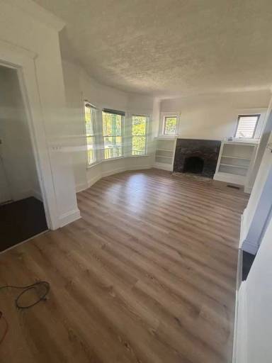 Main picture of 12327 Phillips Ave
