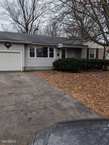 Main picture of 1054 E Linwood Cir