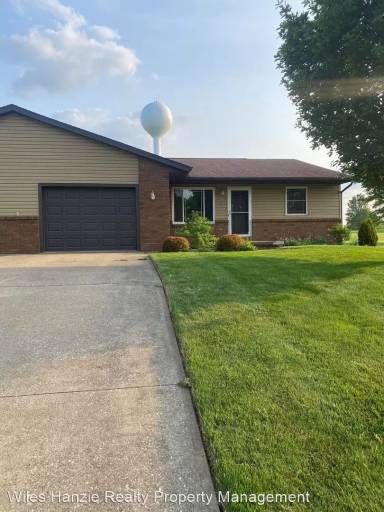 Main picture of 1923 W Market St