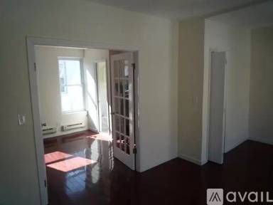 Main picture of 14 Putnam Ave