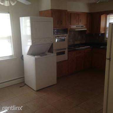 Main picture of 217 Gainsborg Ave E