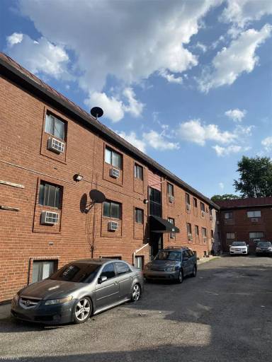 Main picture of 5424 Rising Sun Ave