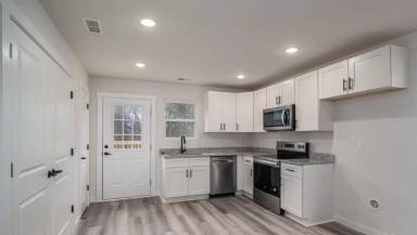 Main picture of 715 7th Ave SW