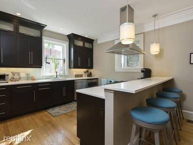 Main picture of 7 Tuckerman St