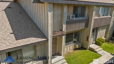 Main picture of 2652 Phipps Ave