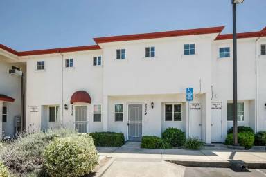 Main picture of 2372 Glendale Ln