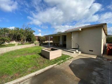 Main picture of 4830 Curry Dr