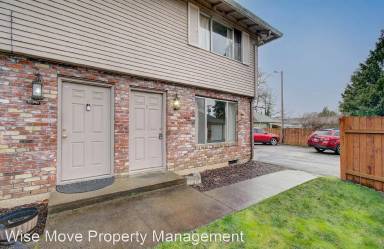 Main picture of 2413 E 30th St