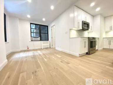 Main picture of 155 E 48th St