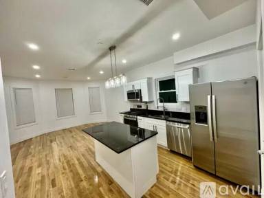 Main picture of 74 Corona St