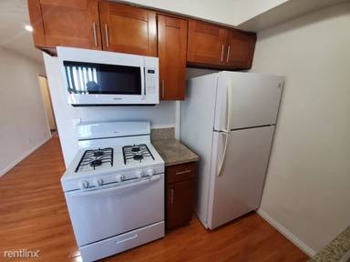 Main picture of 2702 Washington Ave