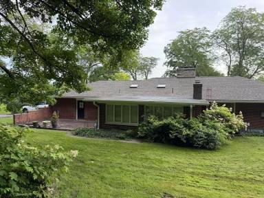 Main picture of 926 Laurelwood Rd