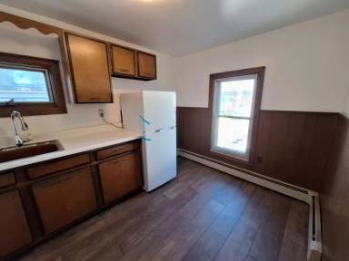 Main picture of 96 Clinton Ave