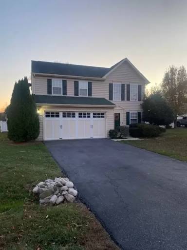 Main picture of 283 Powell Cir