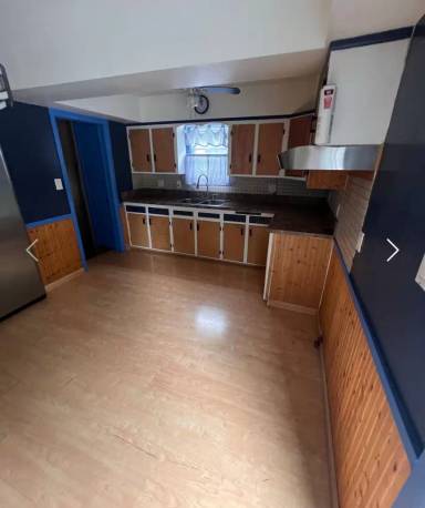 Main picture of 9202 Vineyard Ave