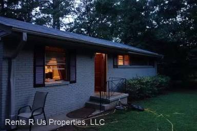 Main picture of 297 Rockin Hill Dr SW