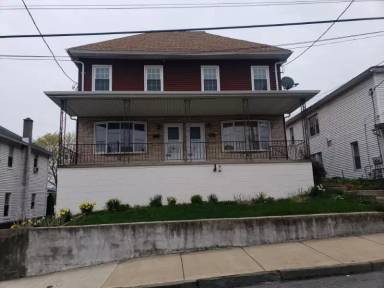 Main picture of 166 Tompkins St
