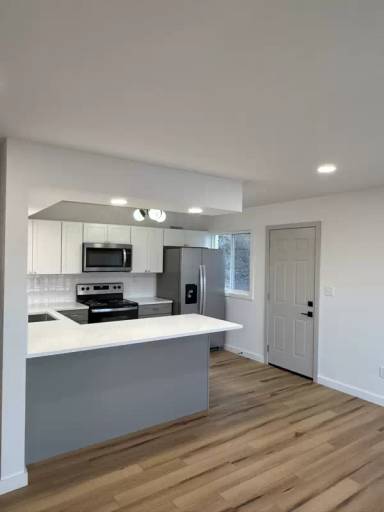 Main picture of 730 E Shore Dr