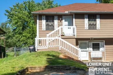 Main picture of 5516 NW Cimarron Dr