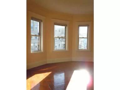 Main picture of 11 S Street Ct