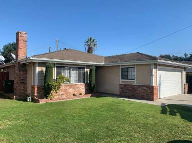 Main picture of 8433 Cole St