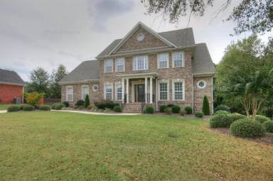 Main picture of 242 Avian Ln