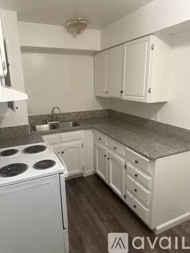 Main picture of 1409 E Cambridge Ave