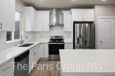 Main picture of 16825 SE 260th St