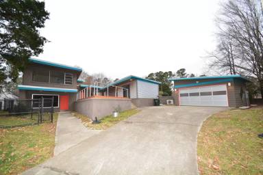 Main picture of 115 Ashworth Dr