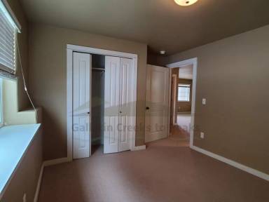 Main picture of 2242 Baxter Ln
