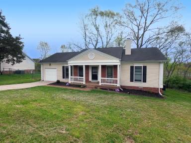 Main picture of 185 Rivergate Dr