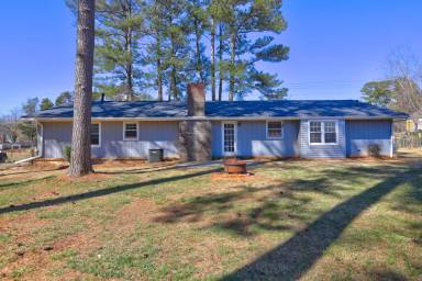 Main picture of 2578 Five Forks Trickum Rd