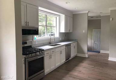 Main picture of 1704 Laurel St