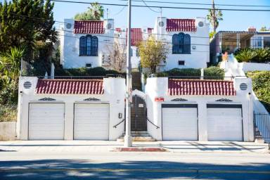 Main picture of 911 Glendale Blvd